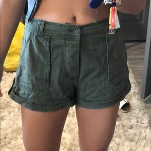 Abercrombie Army Green Shorts 4